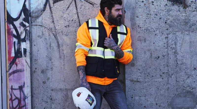 The Differences Between Class 1 and Class 2 Safety Vests