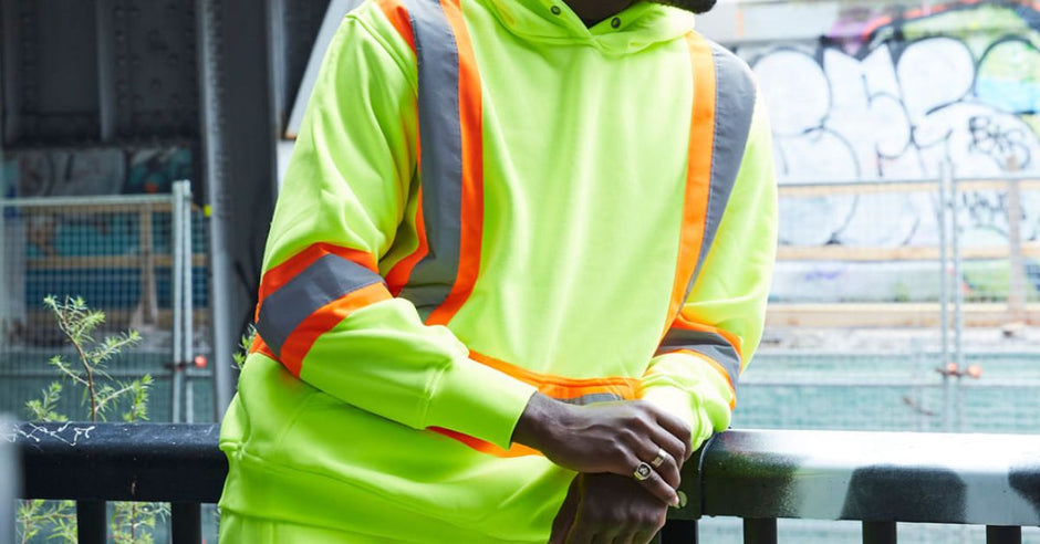 A Guide to Waterproof High-Visibility Workwear