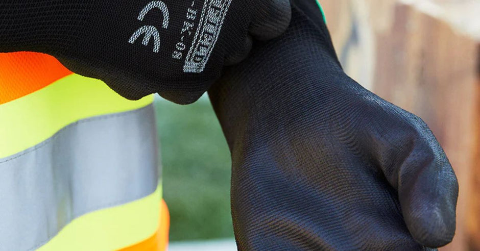 The Importance of Dexterity and Comfort in Safety Gloves