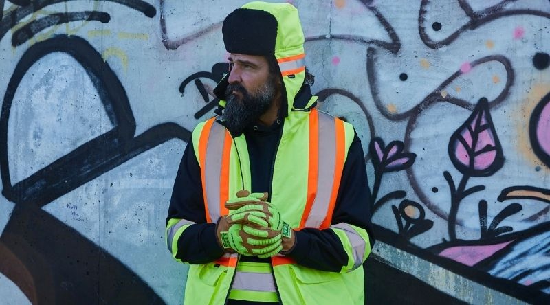 Orange vs. Yellow Hi-Vis Clothing: What’s the Difference?